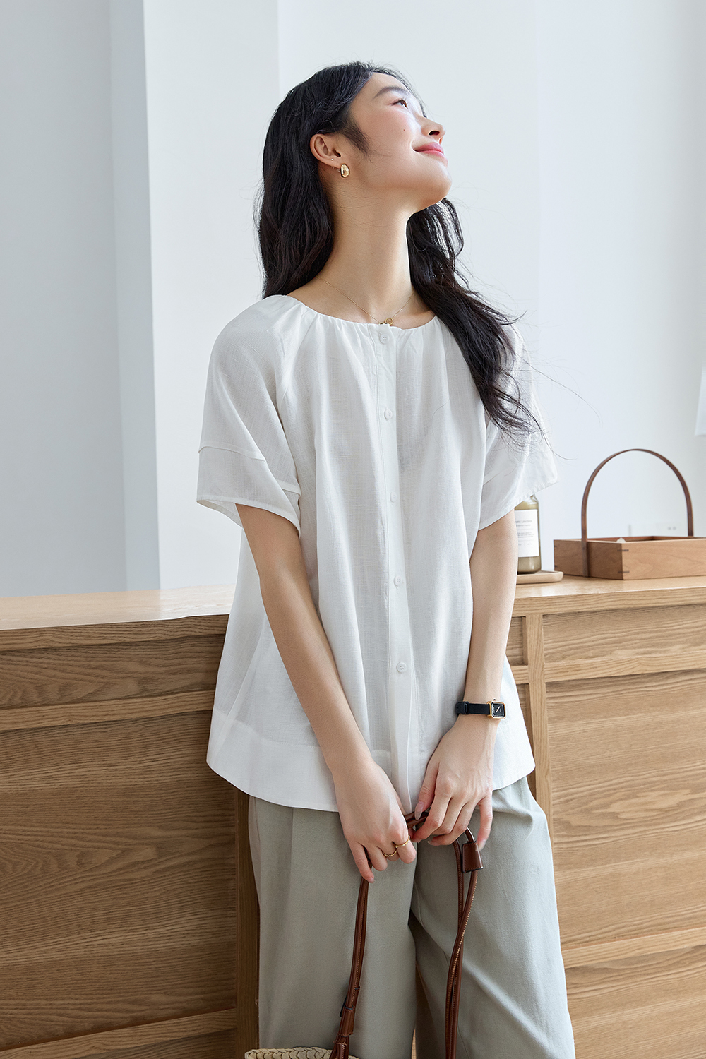 Minimalist Commute Textured Shirt with Round Neck