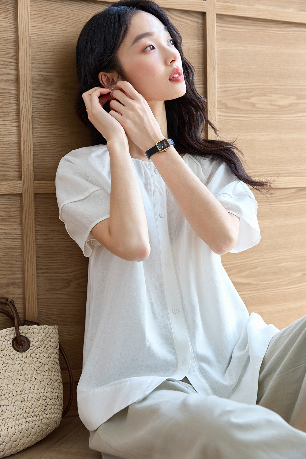 Minimalist Commute Textured Shirt with Round Neck