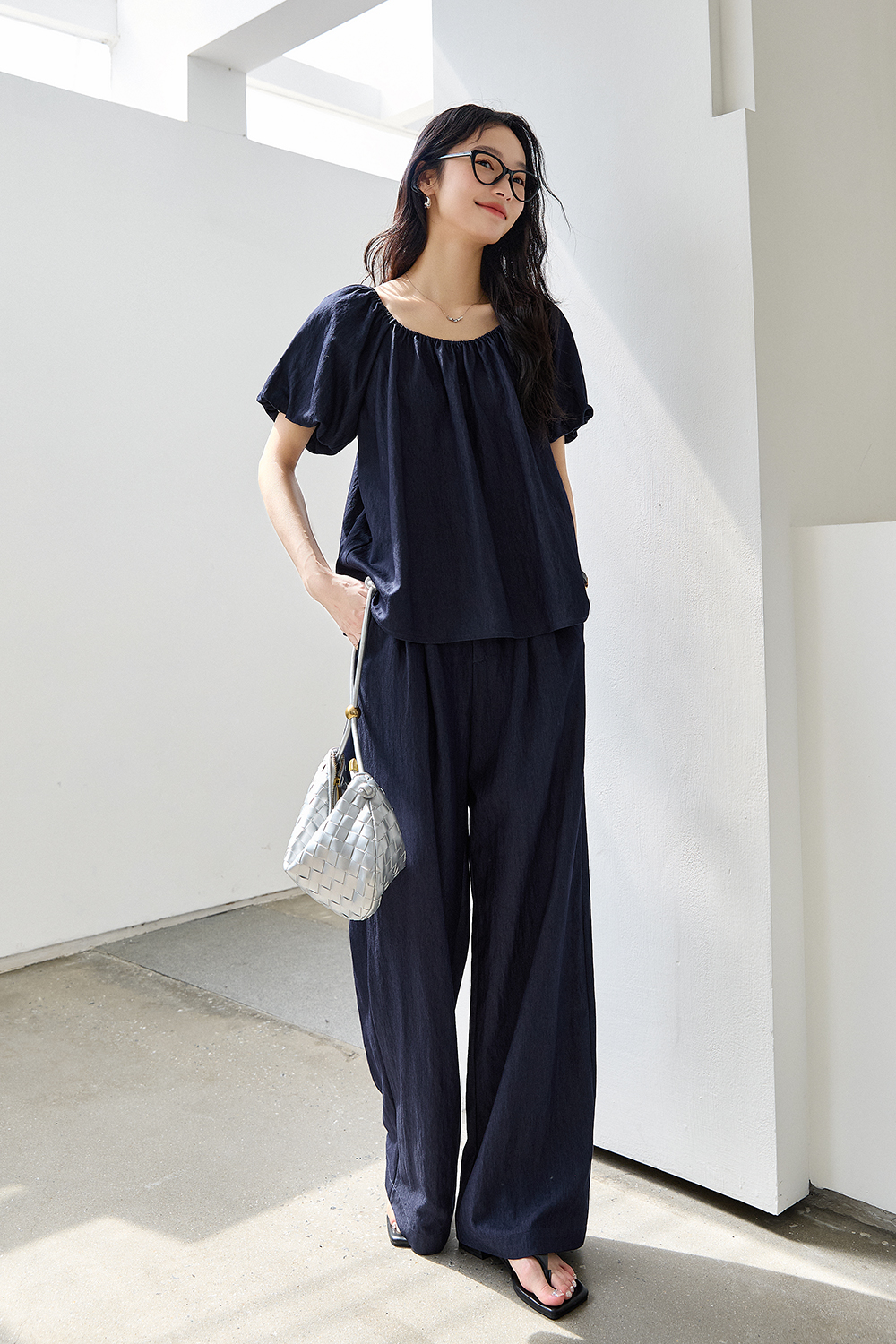 Simple-Chic Puff-Sleeve Top with High-Waist Wide-Leg Pants Set