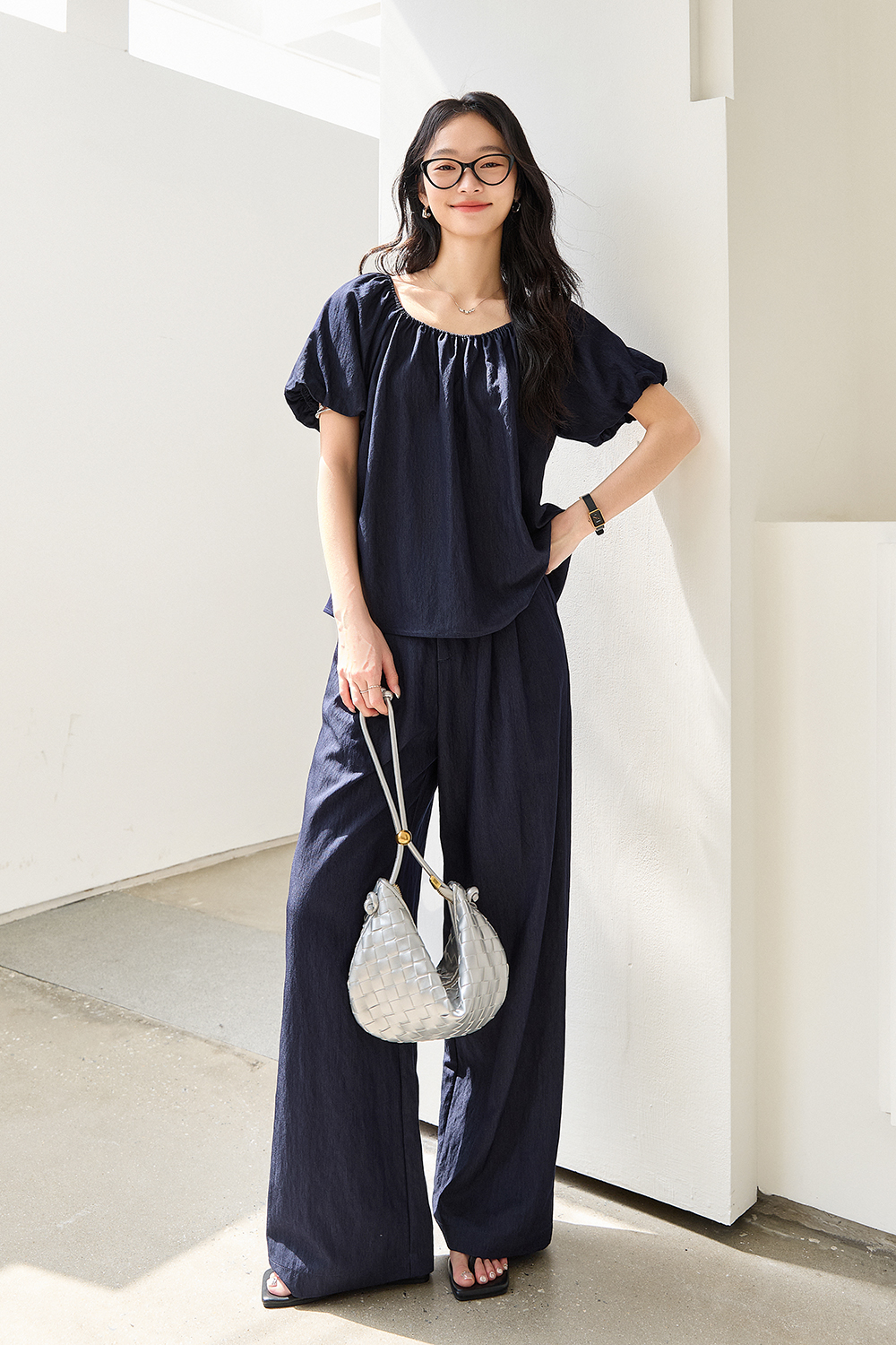 Simple-Chic Puff-Sleeve Top with High-Waist Wide-Leg Pants Set