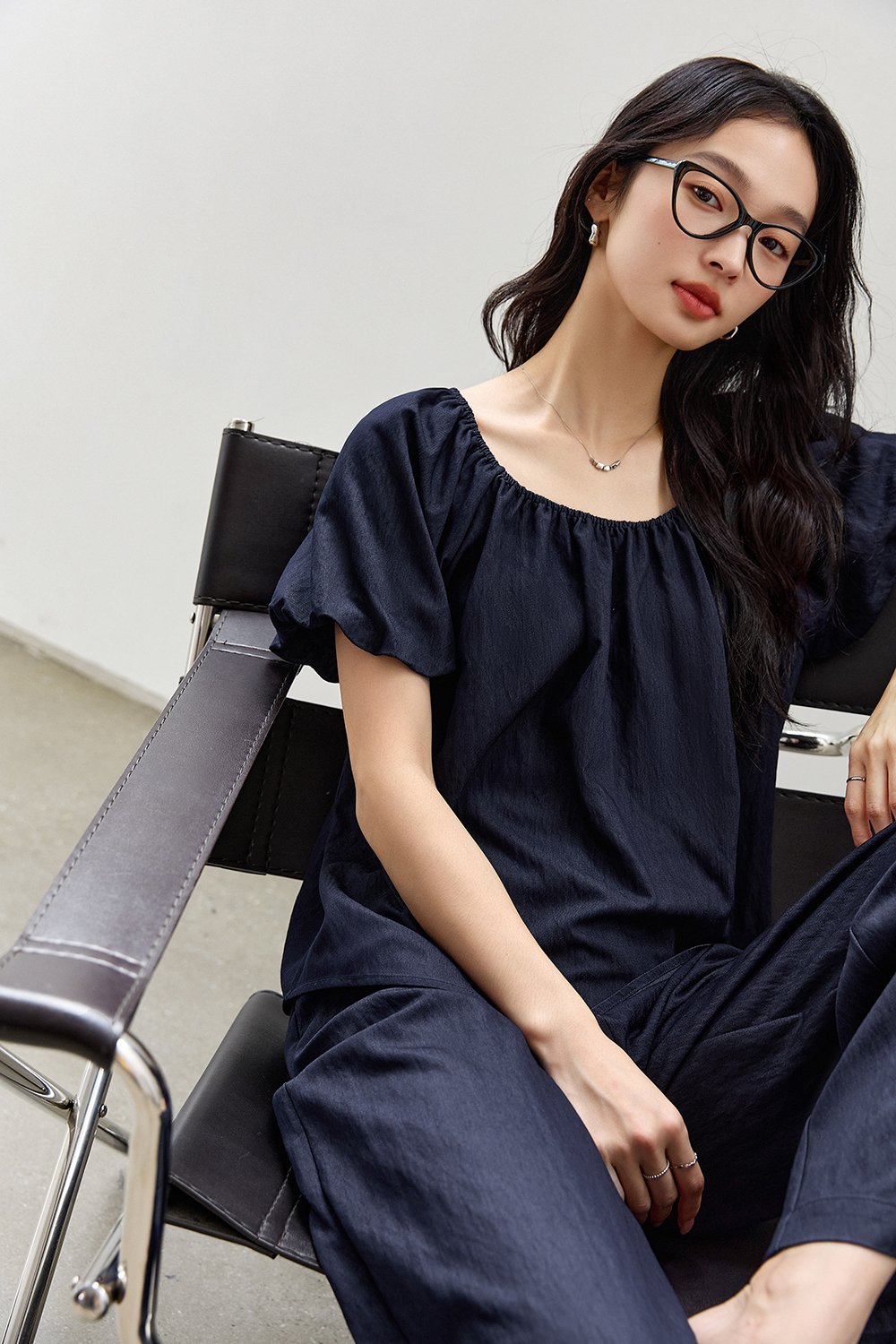 Simple-Chic Puff-Sleeve Top with High-Waist Wide-Leg Pants Set