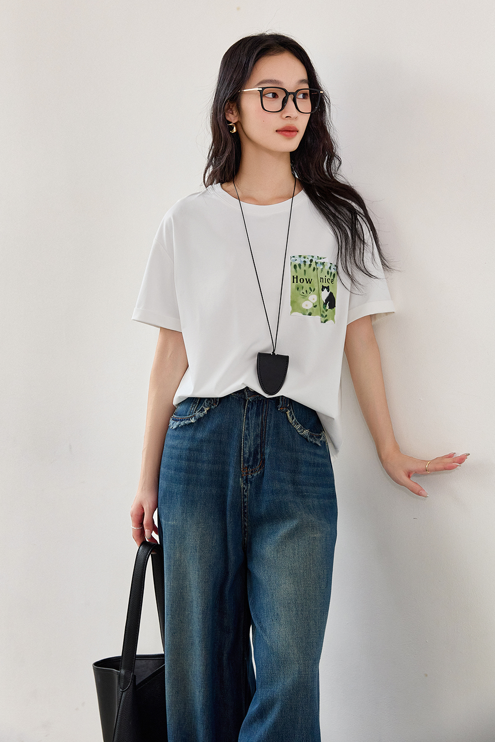 Commuter Simple Print Round Neck T-Shirt-VIMLYSTORE