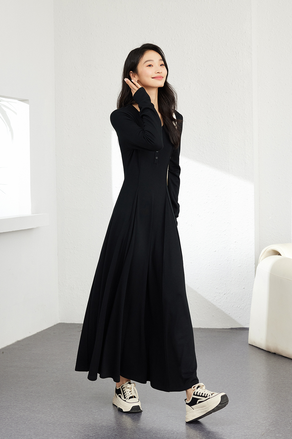 Elegant And Versatile Dress