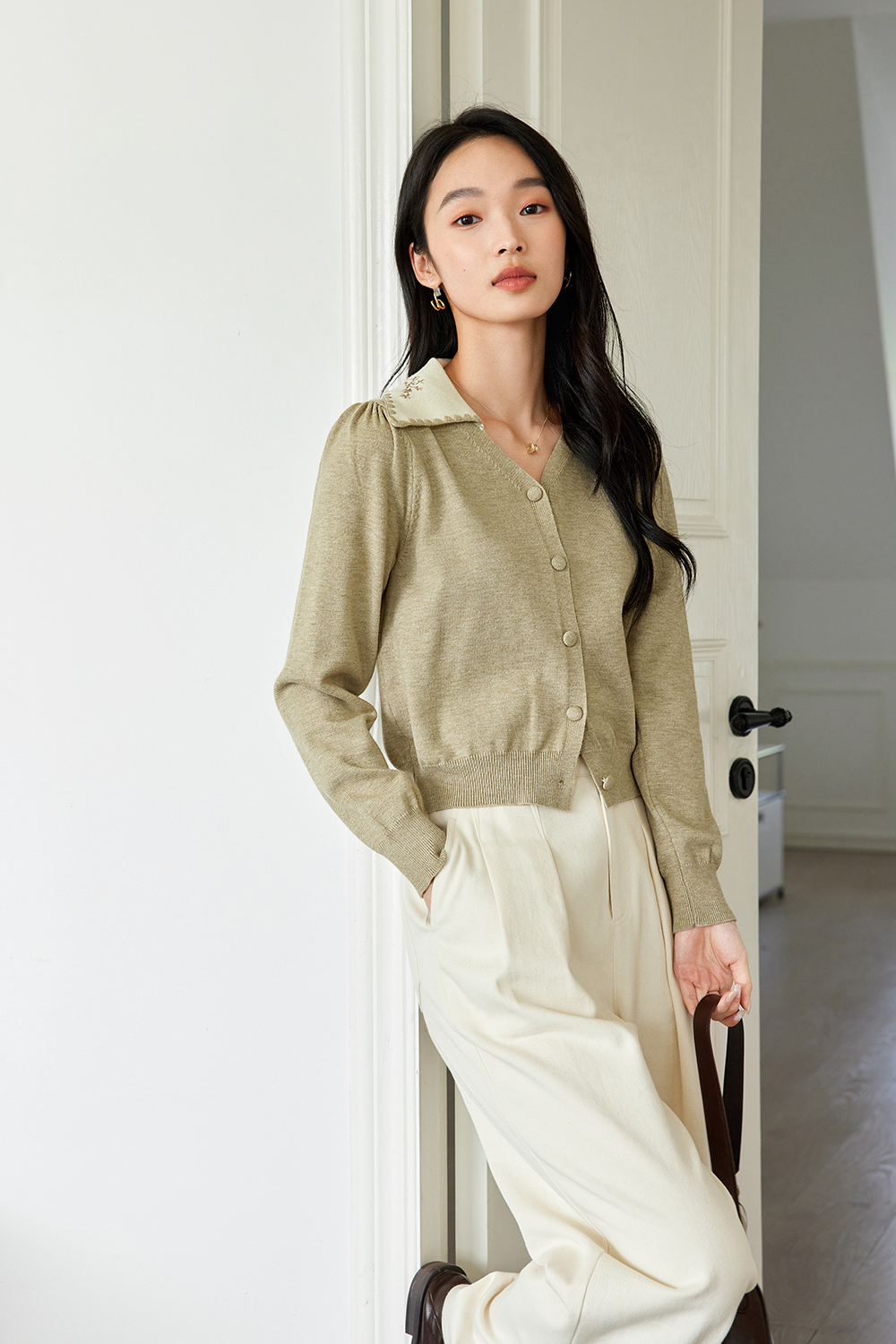 Retro Embroidered Knitted Cardigan-VIMLYSTORE