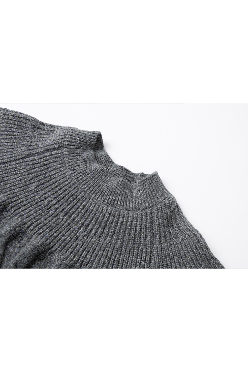 Diamond decoration knitted sweater-VIMLYSTORE