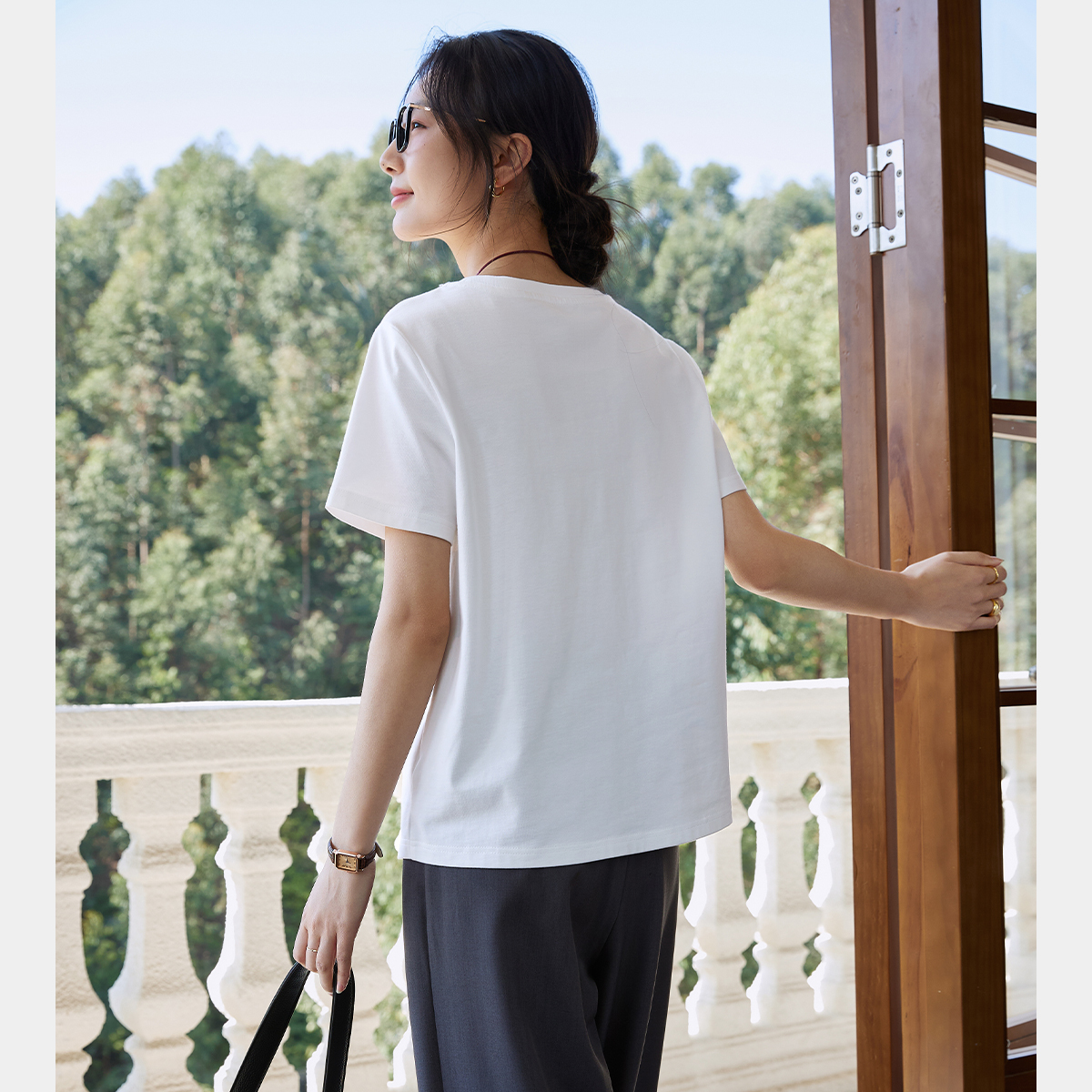 Animal Embroidery Straight T-Shirt