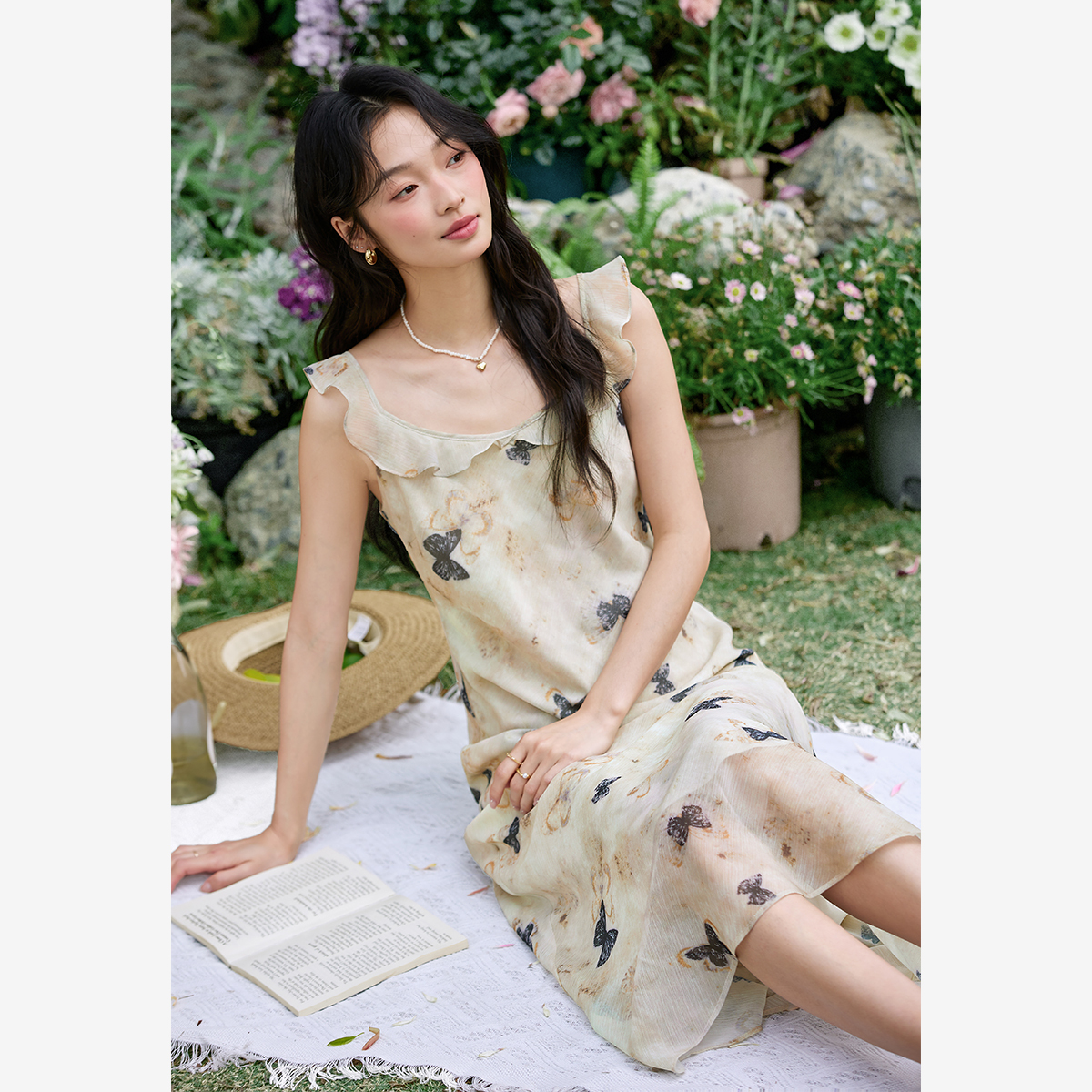 U-Neck Butterfly Suspender Dress