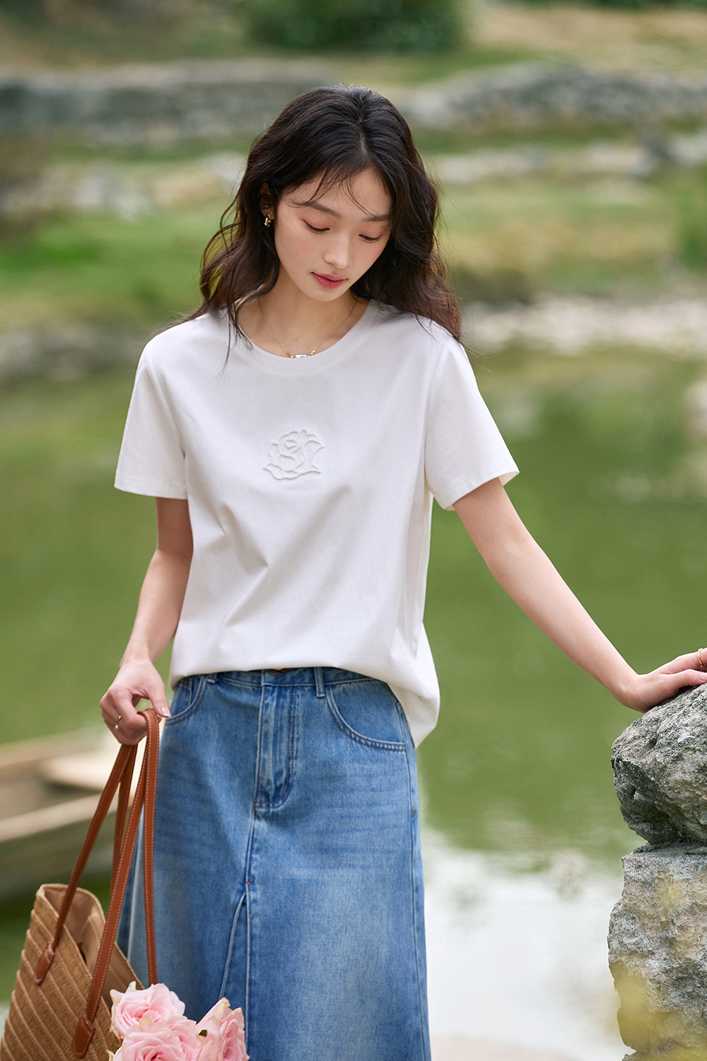 Toothbrush Embroidered Flower Design Loose T-Shirt