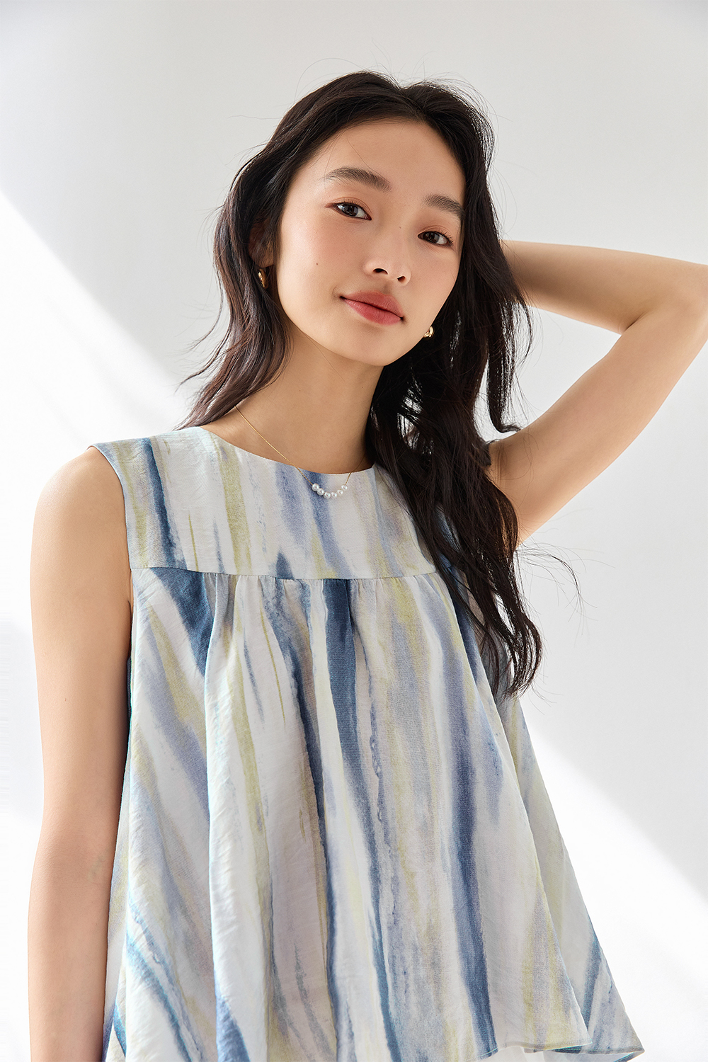 Stylish And Elegant Round Neck Shirt