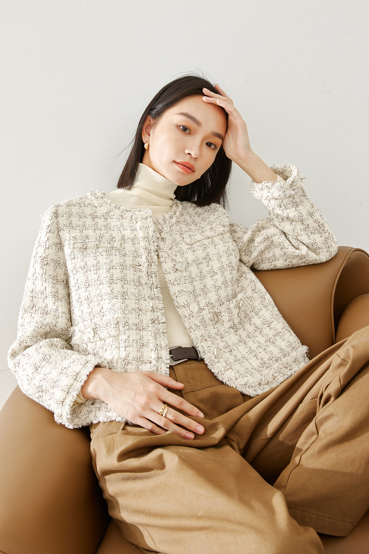 Tassel-Trimmed Round Neck Short Jacket