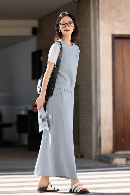 Casual-Chic Fake Two-Piece Top with High-Waist Skirt Set