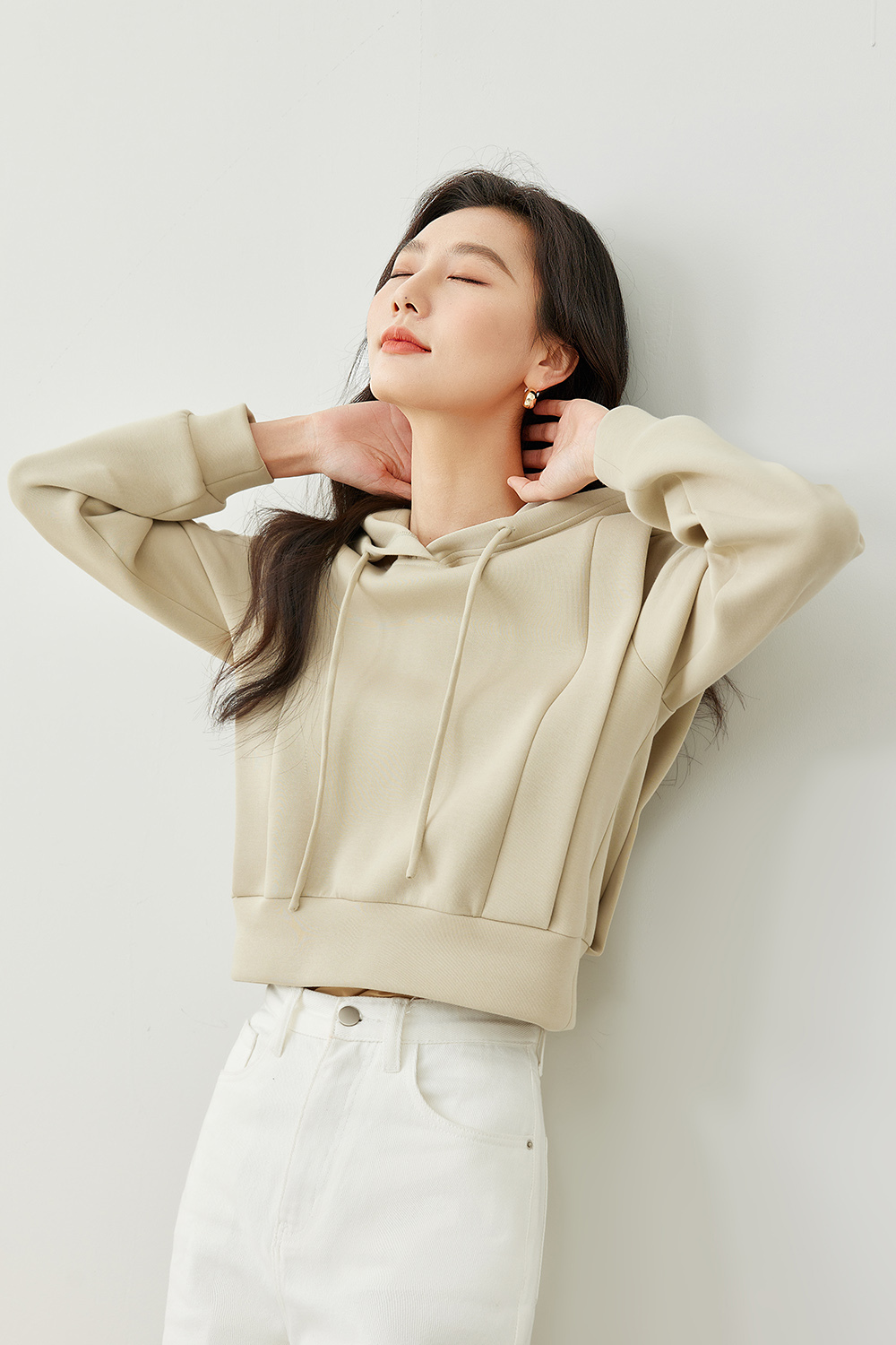 Versatile Commuter Hooded Sweatshirt