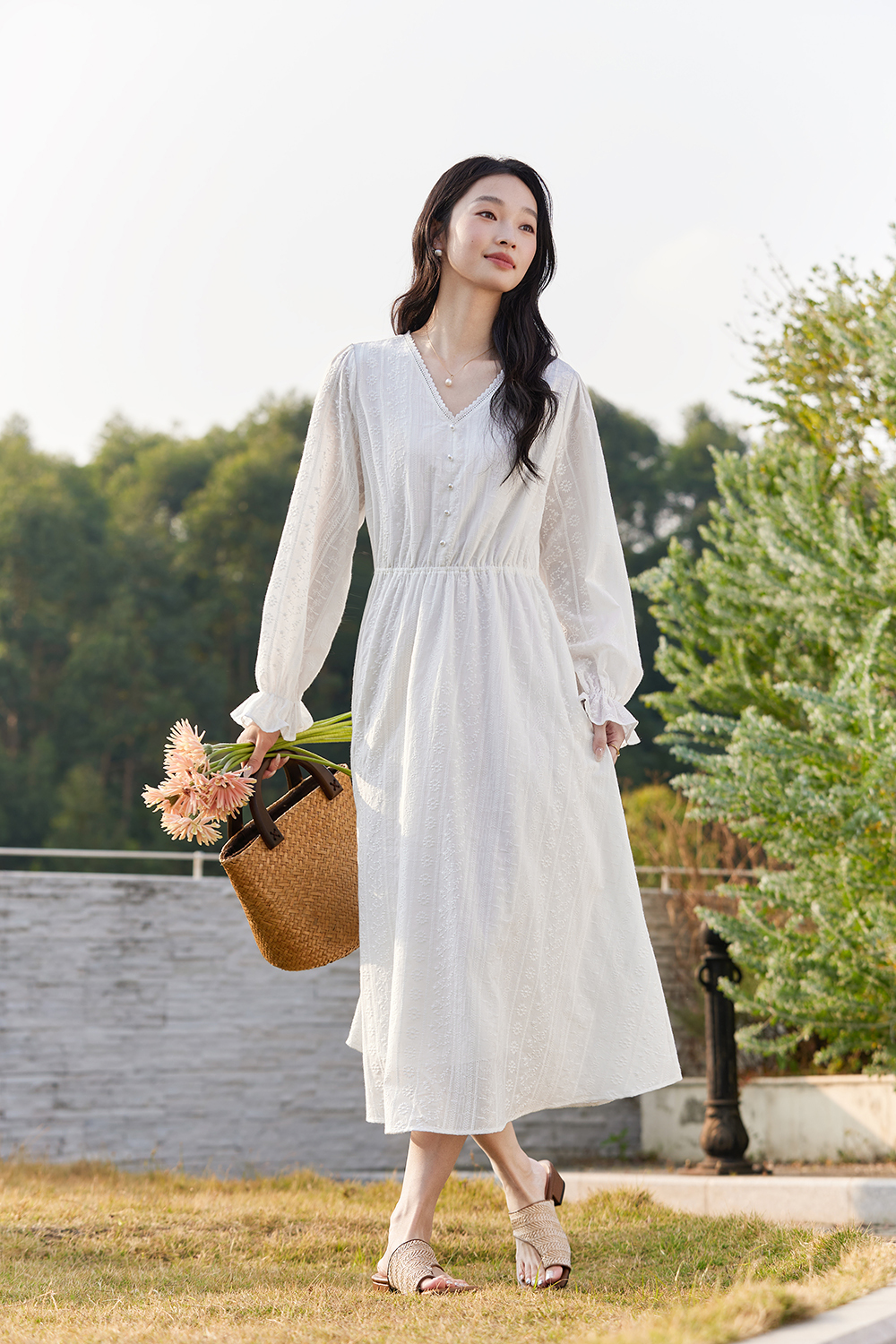 Luxe White Cotton V-Neck Dress with Lace Embroidery & Belted Waist-VIMLYSTORE