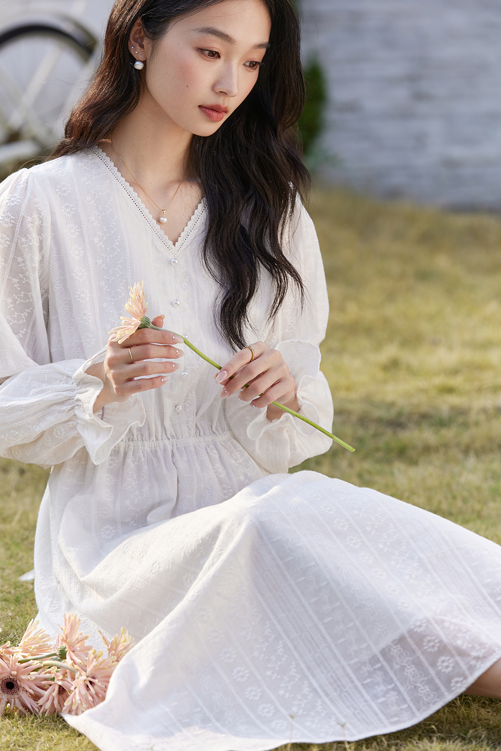 Luxe White Cotton V-Neck Dress with Lace Embroidery & Belted Waist-VIMLYSTORE