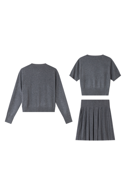 Low-Key Grey Knitted Three-Piece Suit