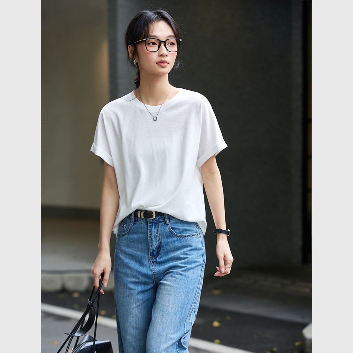 Round Neck Solid Color T-Shirt