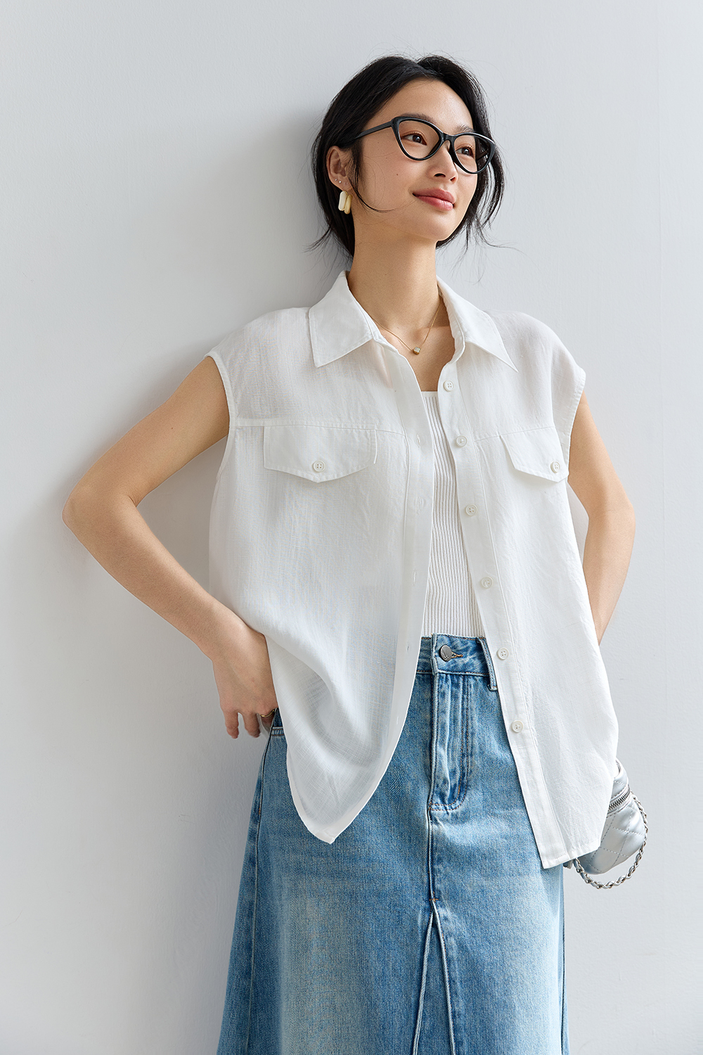 Commute-Elegance Sleeveless Cardigan with Lapel Collar-VIMLYSTORE