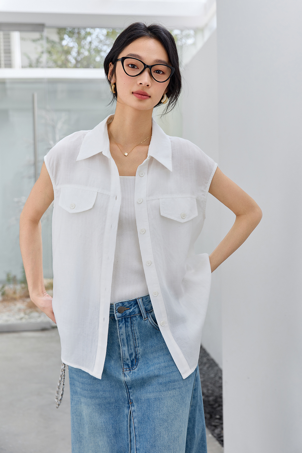 Commute-Elegance Sleeveless Cardigan with Lapel Collar-VIMLYSTORE