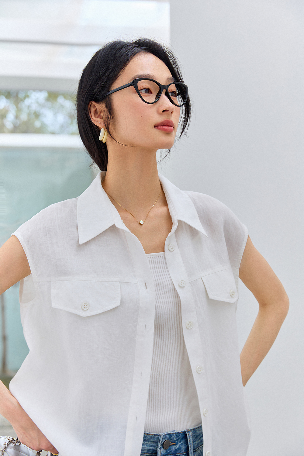 Commute-Elegance Sleeveless Cardigan with Lapel Collar-VIMLYSTORE