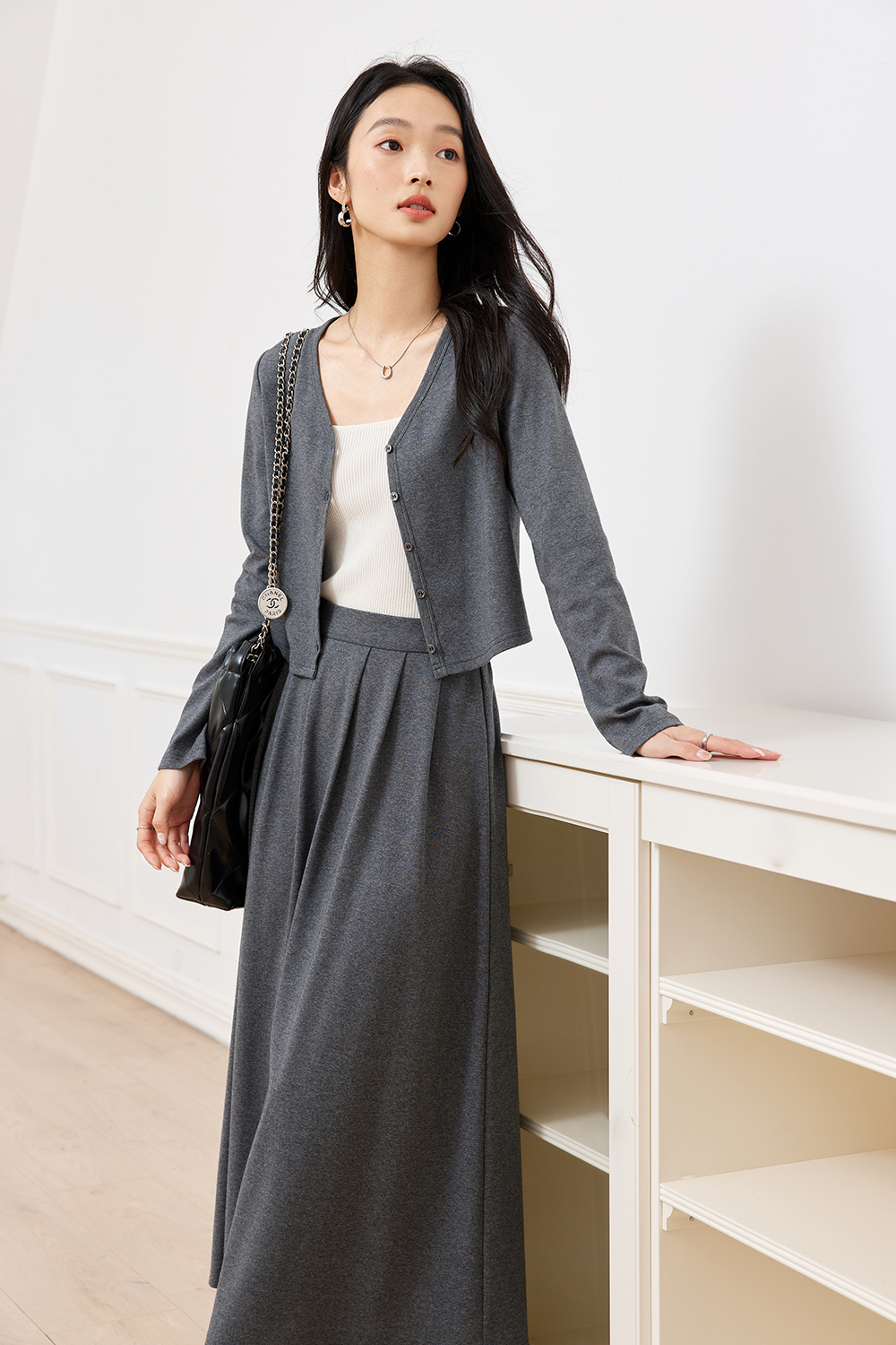 Lazy And Comfortable Cardigan Suit