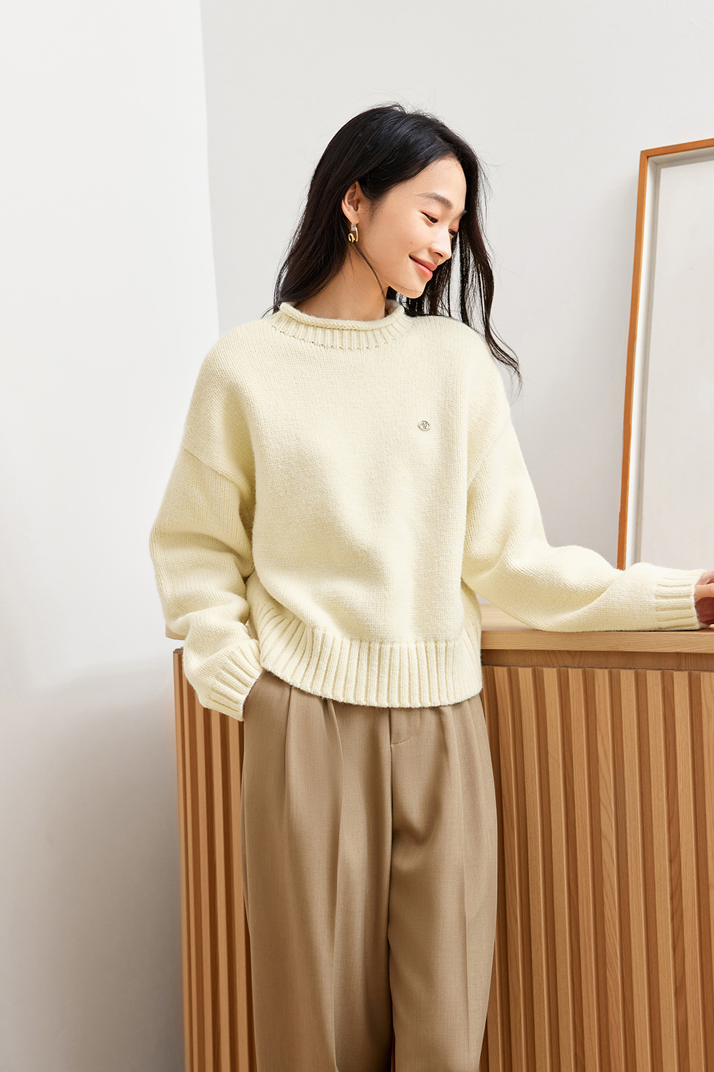 Rolled Hem Semi-High Neck Knitted Sweater-VIMLYSTORE