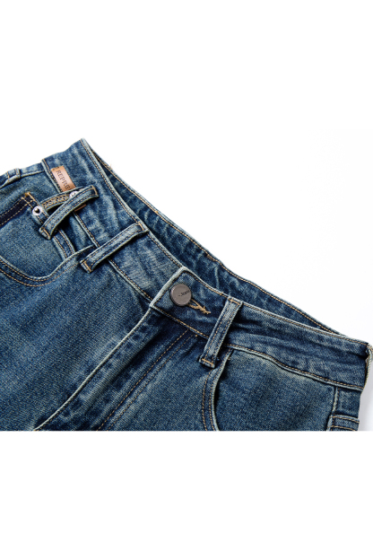 Cotton Spun Straight Leg Jeans