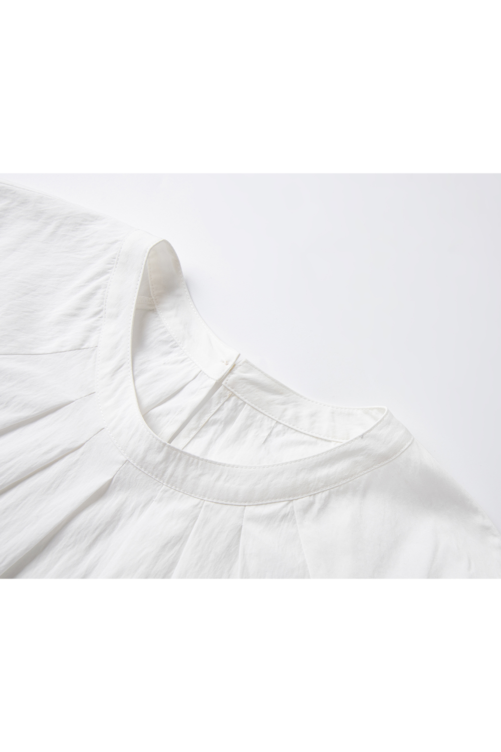 Pleated Collar Shirt