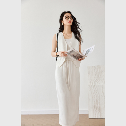 Exquisite Simple Suit