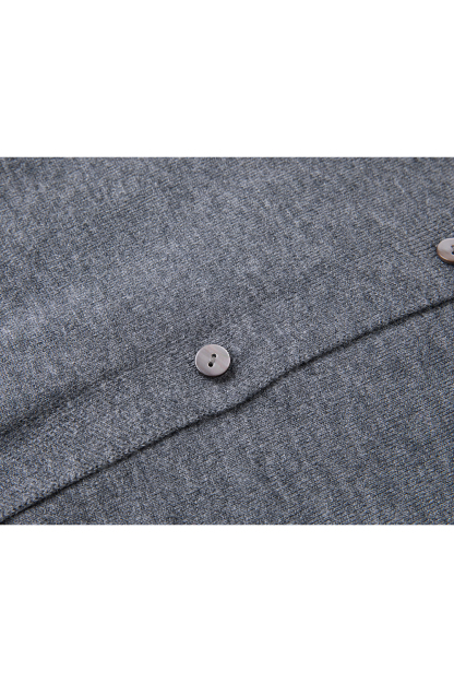 Low-Key Grey Knitted Three-Piece Suit