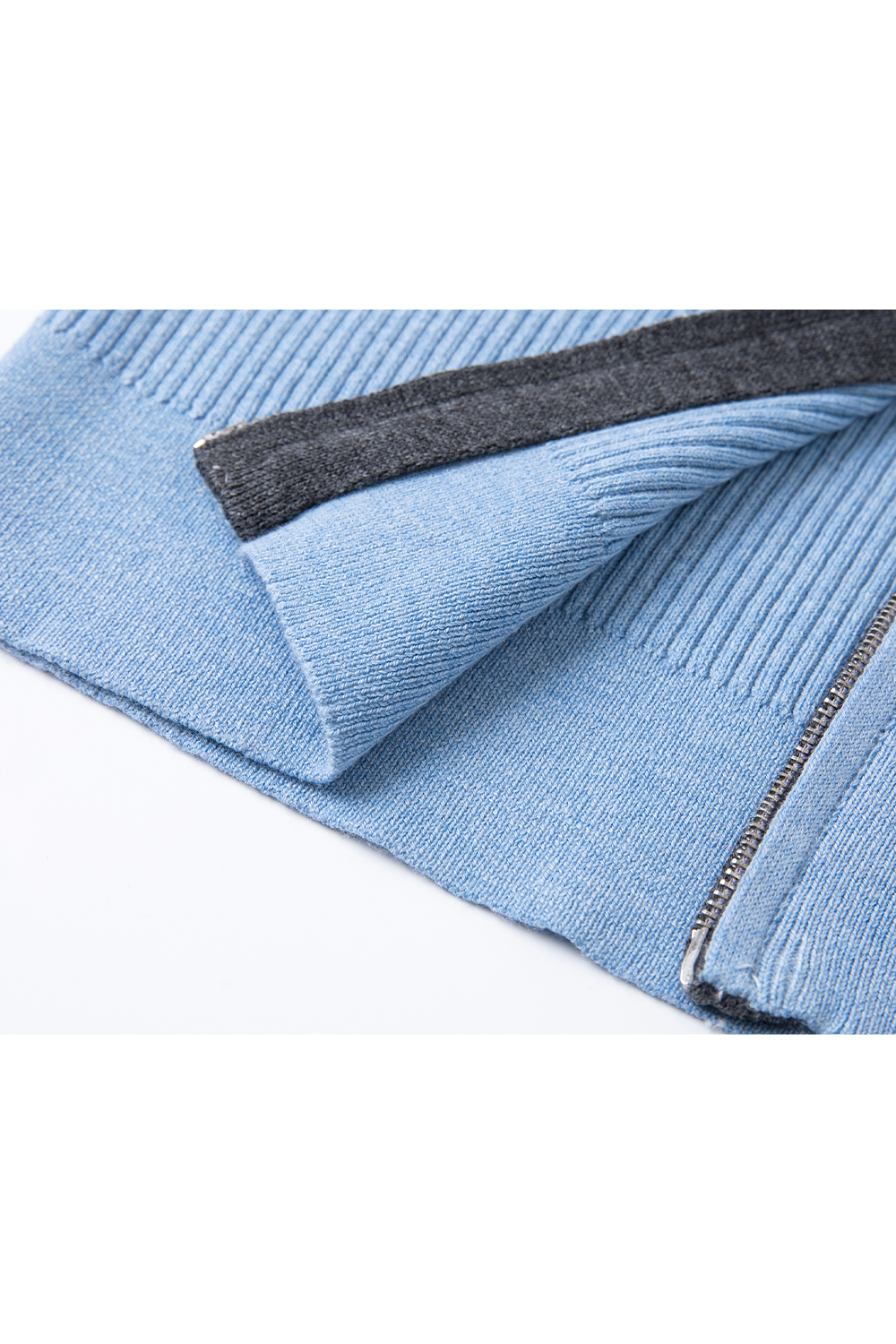 Contrast-color Zippered Knitted Cardigan
