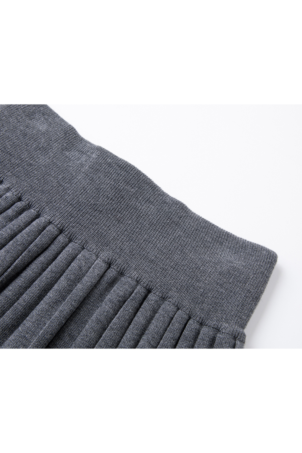Low-Key Grey Knitted Three-Piece Suit