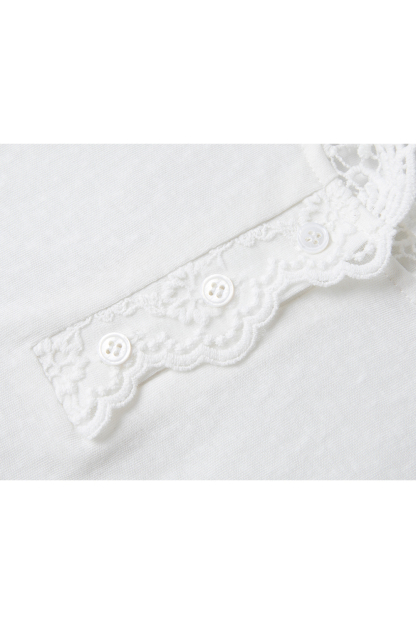 Lace-Decorated Hooded T-Shirt
