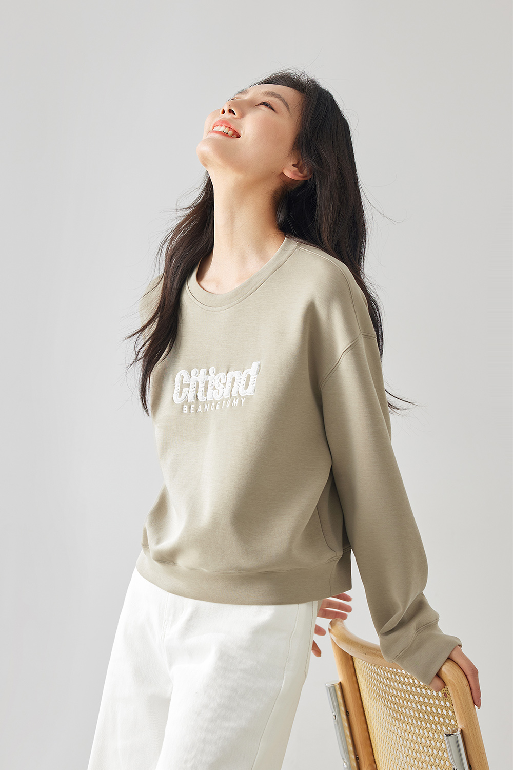 beaded embroidered sweatshirt-VIMLYSTORE