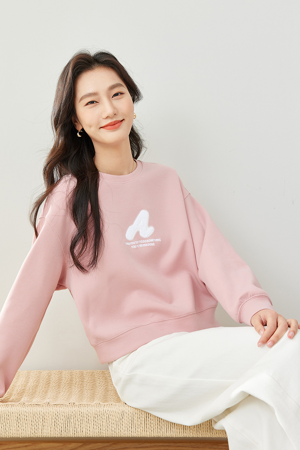 crew neck embroidered sweatshirt-VIMLYSTORE