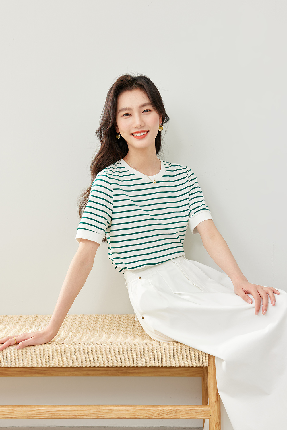 Minimalist Striped Round Neck T-Shirt-VIMLYSTORE