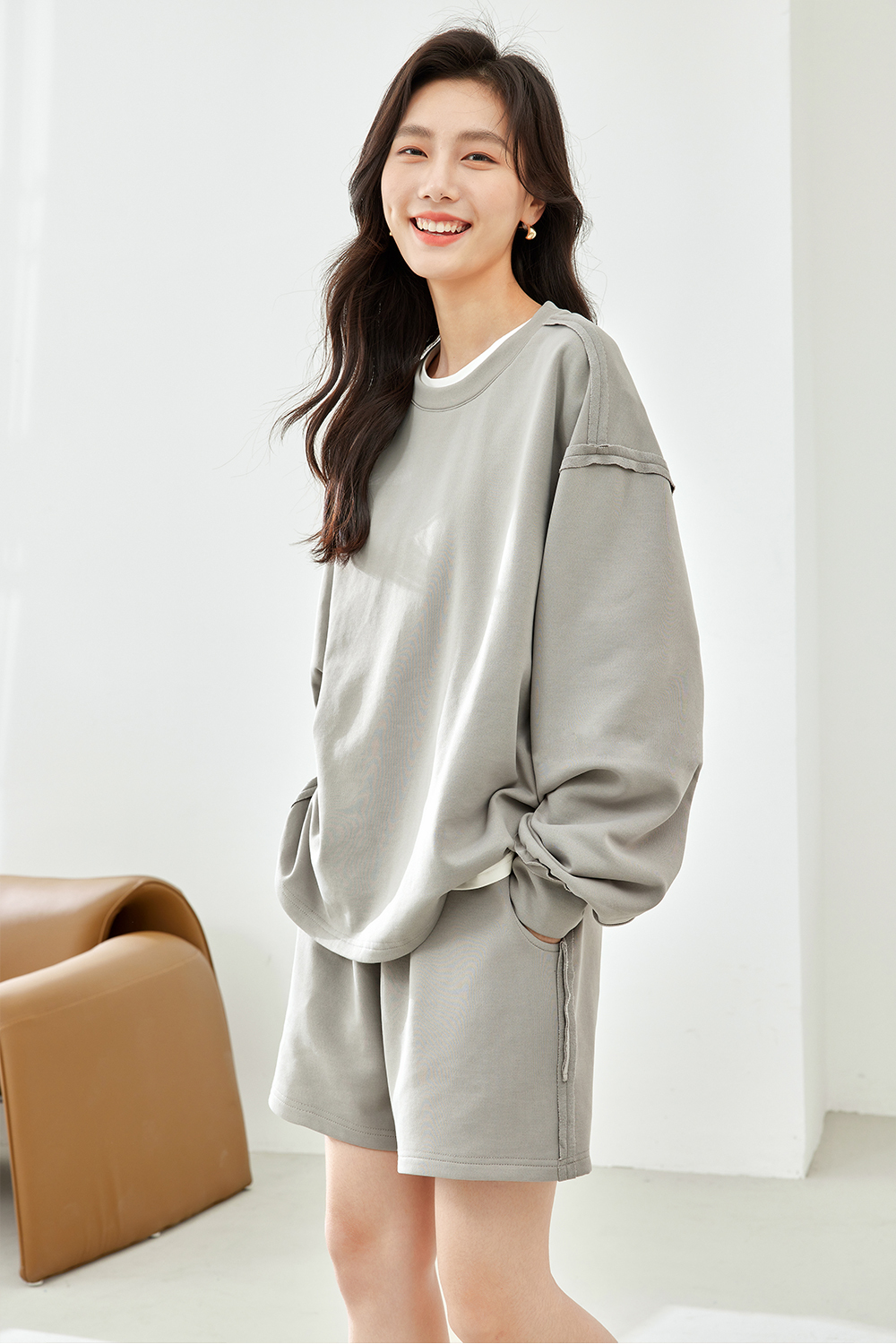 Loose Silhouette Sweatshirt Suit