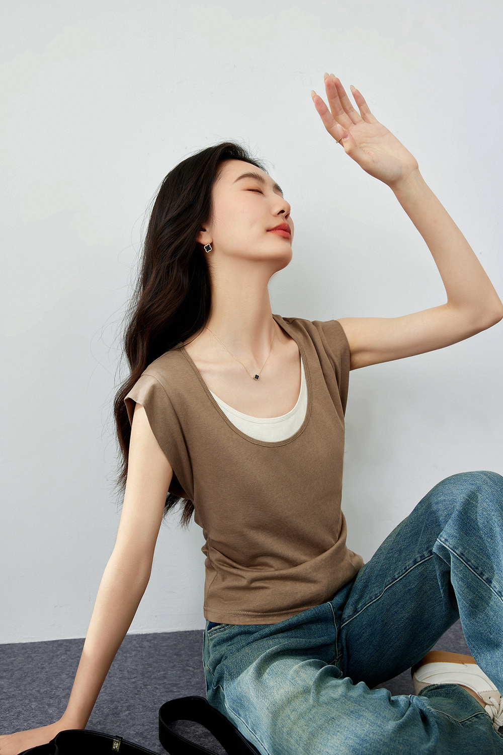 Fake Two-Piece Contrasting Color T-Shirts