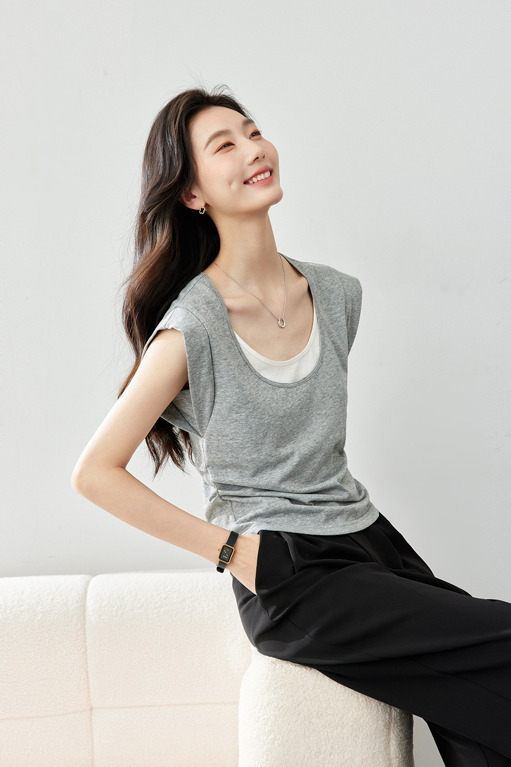 Fake Two-Piece Contrasting Color T-Shirts