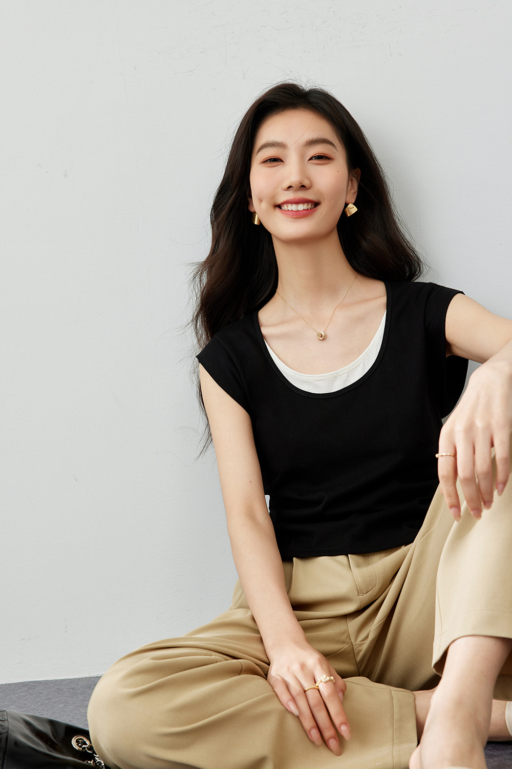 Fake Two-Piece Contrasting Color T-Shirts