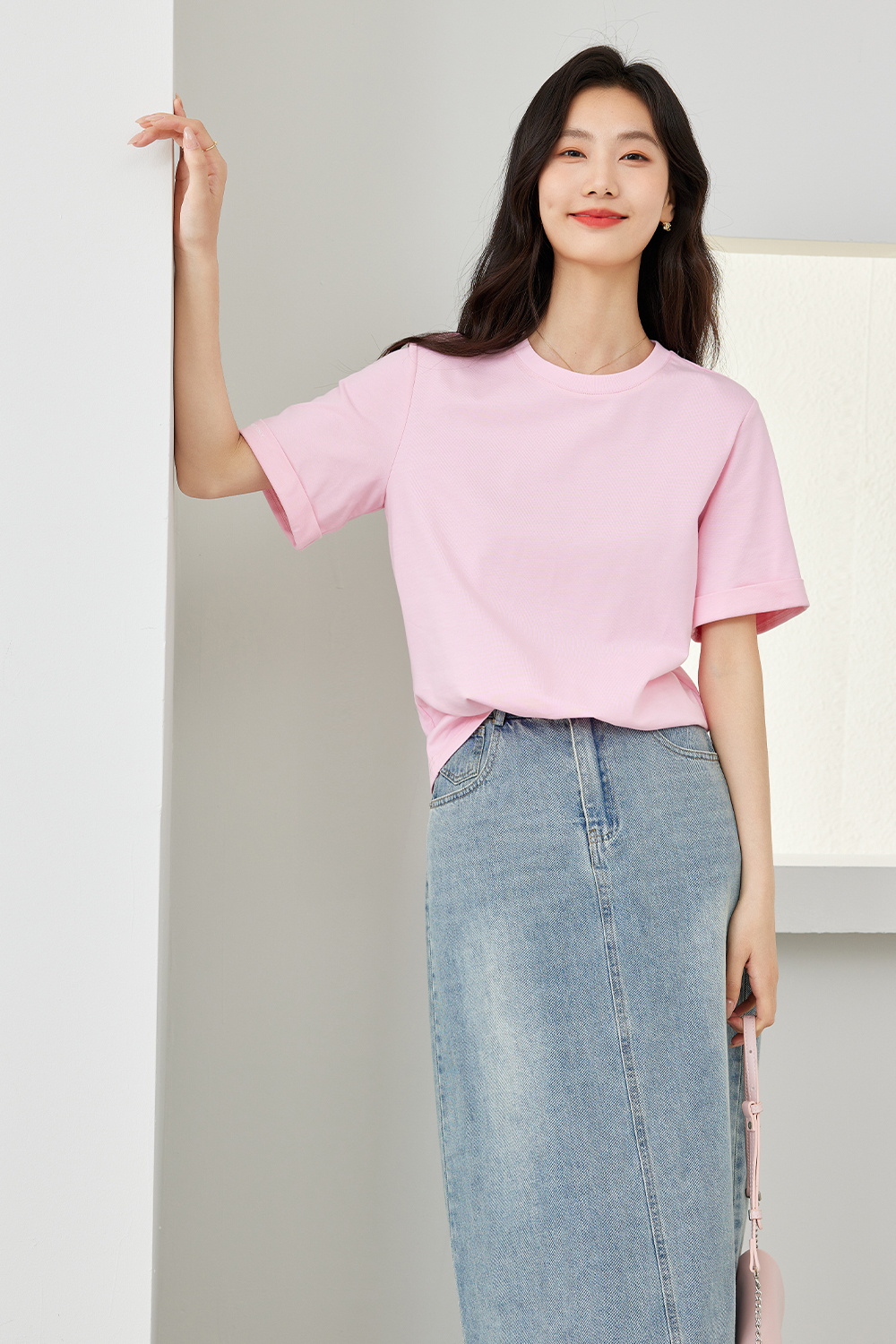Simple Commuter Round Neck T-Shirt