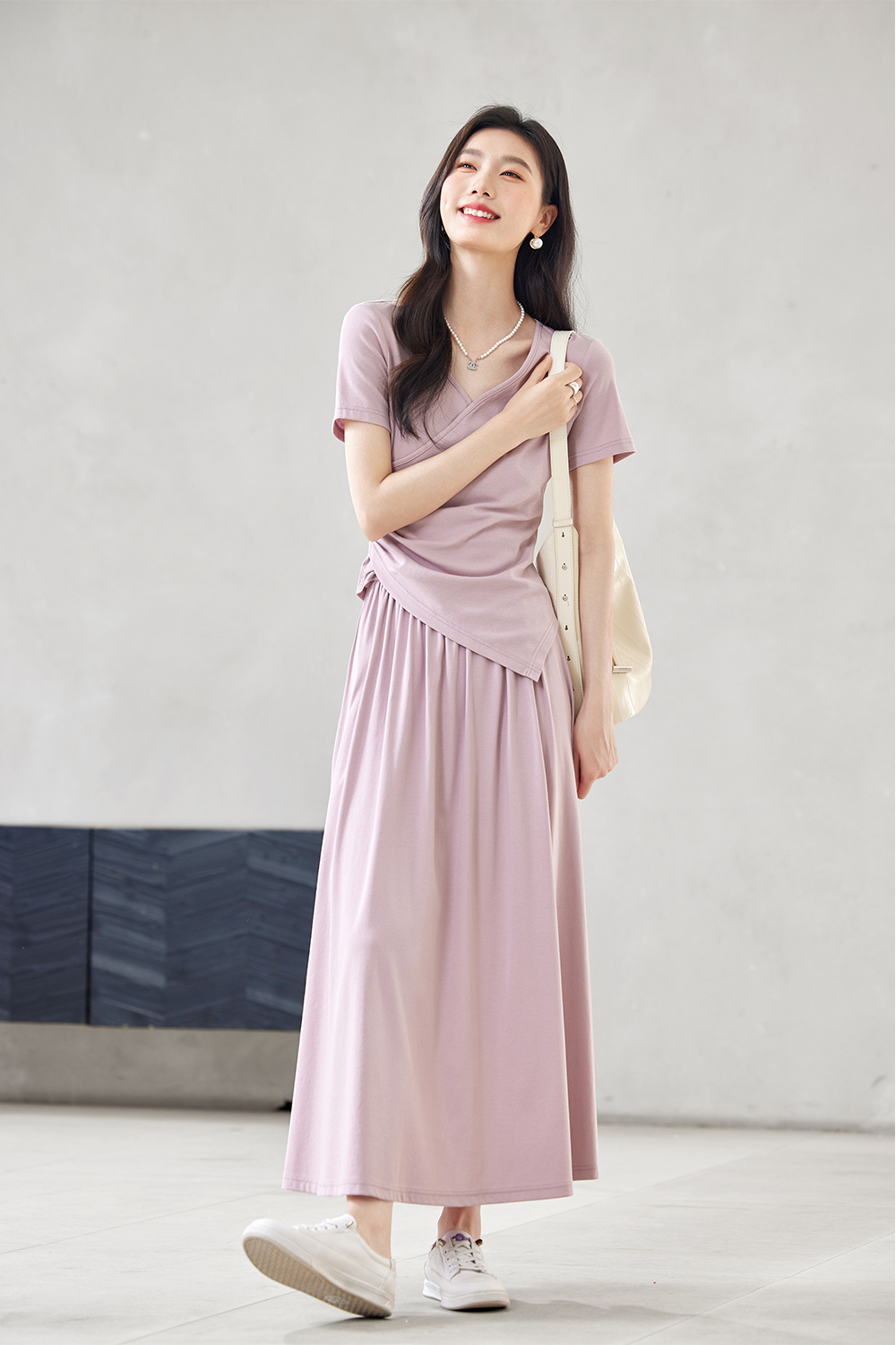 Simple And Elegant Knitted Suit