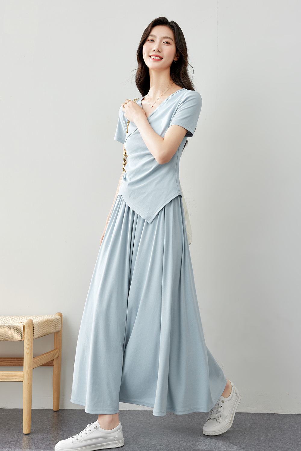 Simple And Elegant Knitted Suit