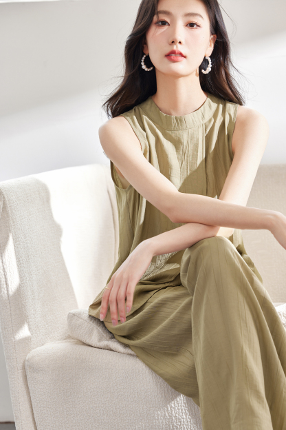 Textured Woven Stylish Suit