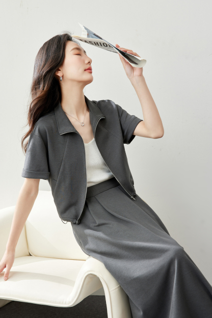 Sports Style Commuter Suit