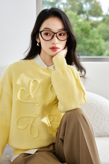 3D Line Design Sweater