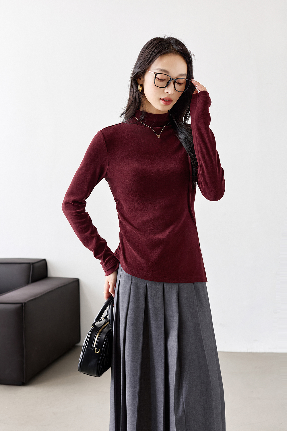 Irregular Hem Knitted Bottoming Shirt-VIMLYSTORE