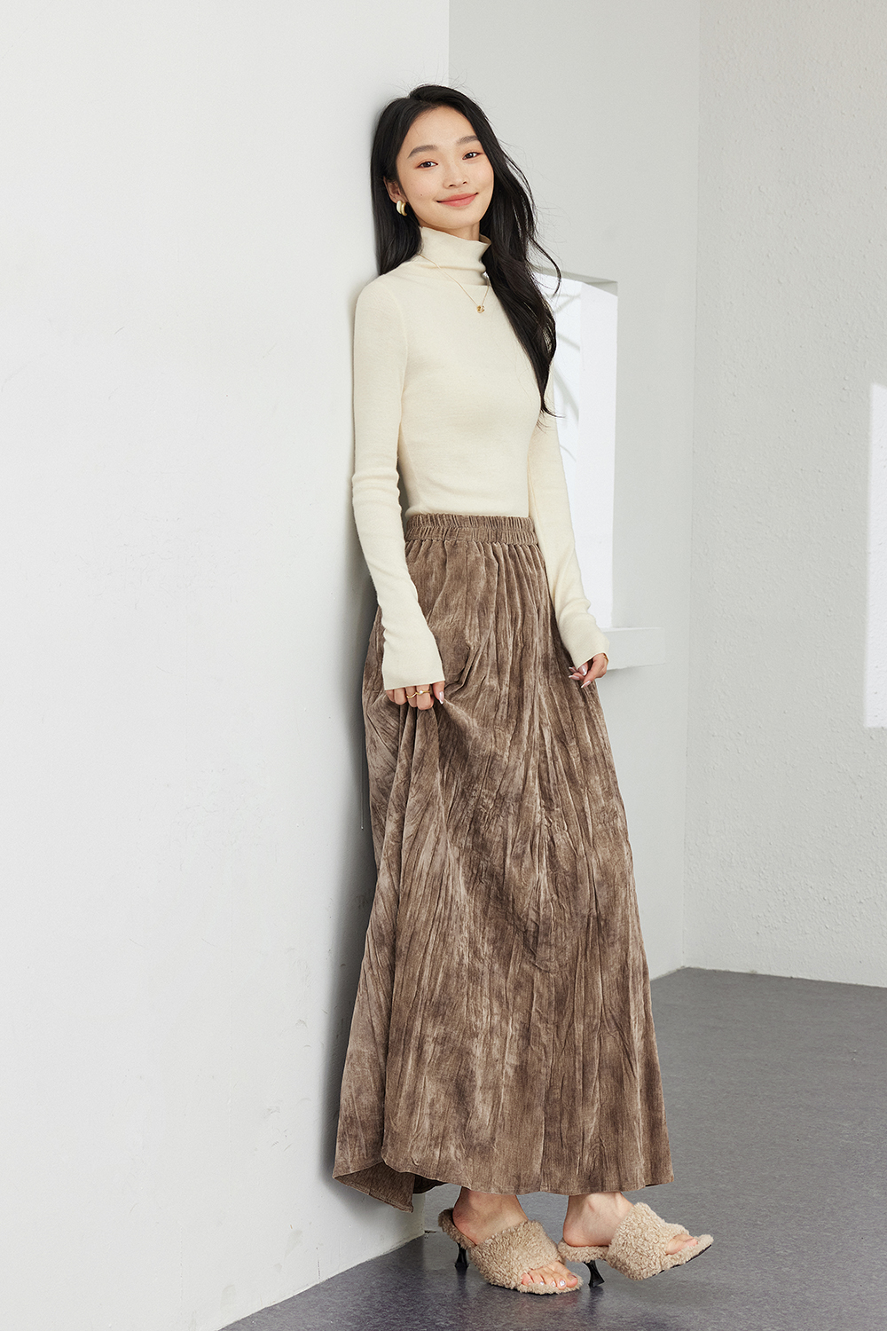 Wrinkled Velvet High-Waisted Midi Skirt-VIMLYSTORE