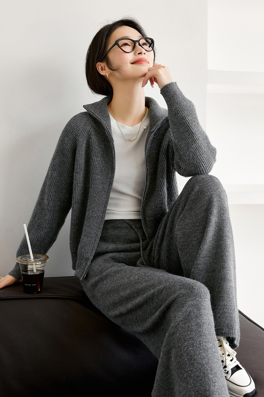 Simple Casual Knit Suit-VIMLYSTORE
