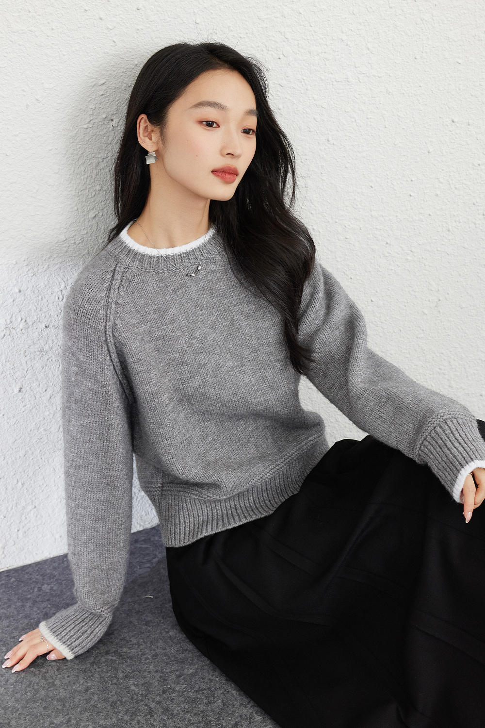 Warm Soft Grey Crewneck Sweater-VIMLYSTORE