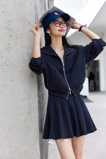 Minimalist Style Sports Set